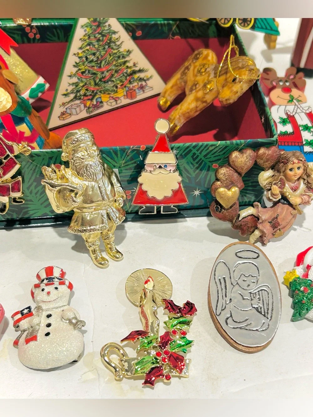 Christmas Bundle Lot for collectors resellers: pins brooches tree ornaments